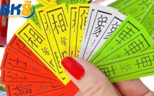 Thông tin về trò chơi bài Tứ Sắc